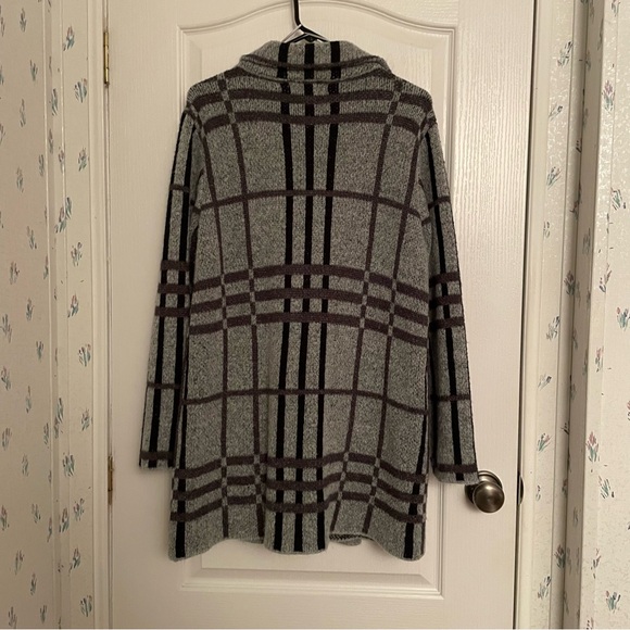 By Design Plaid Gray open front cardigan with pockets size Large - Picture 2 of 7